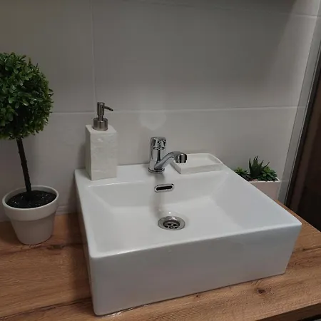 Mina Modern & Cozy Main Square Gtc Appartement