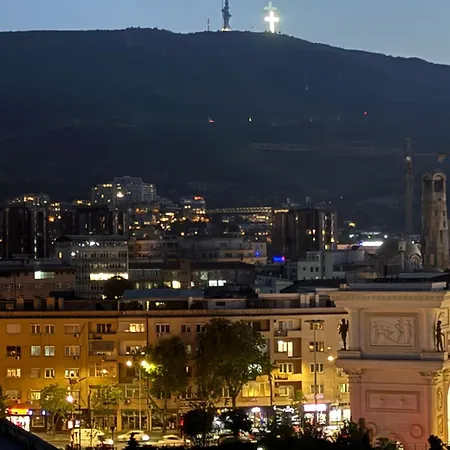 Mina Modern & Cozy Main Square Gtc Appartement Skopje