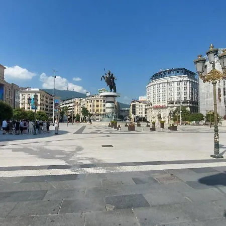 Mina Modern & Cozy Main Square Gtc Appartement Skopje