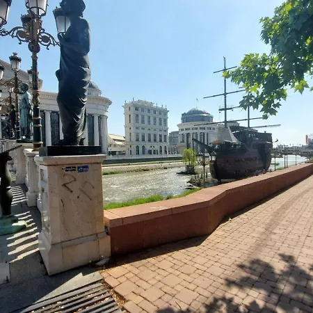 Mina Modern & Cozy Main Square Gtc Skopje