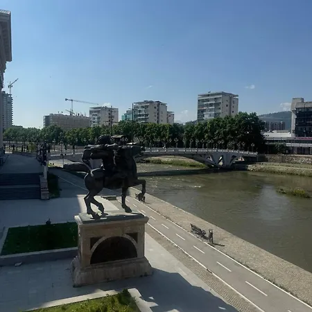 Appartement Mina Modern & Cozy Main Square Gtc Skopje